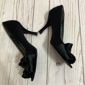 Stuart Weitzman Black Satin 3" Heels
Leather Bottom Soles Size 6